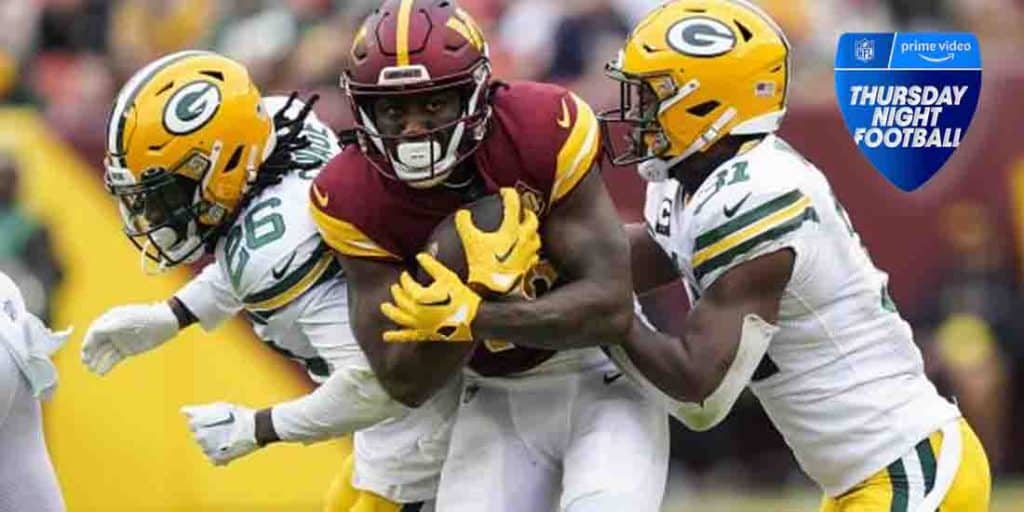 Commanders vs Packers in action